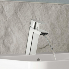 ORAS Stela izlietnes maisītajs ar kaskādi, hroms