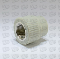 P PIV D32*1/2 plastmasas