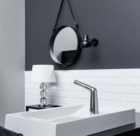 ORAS INSPERA izlietnes jaucējkrāns ar sensoru hroms