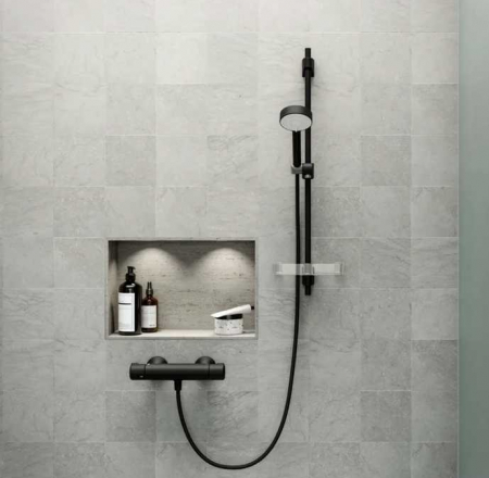 ORAS NOVA dušas termostats, melns matēts