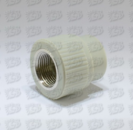 P PIV D20*1/2` plastmasas