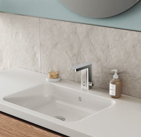 Maisītājs ORAS STELLA izlietnei, 9/12 V, BLUETOOTH bezkontakta ar sensoru, hromēts